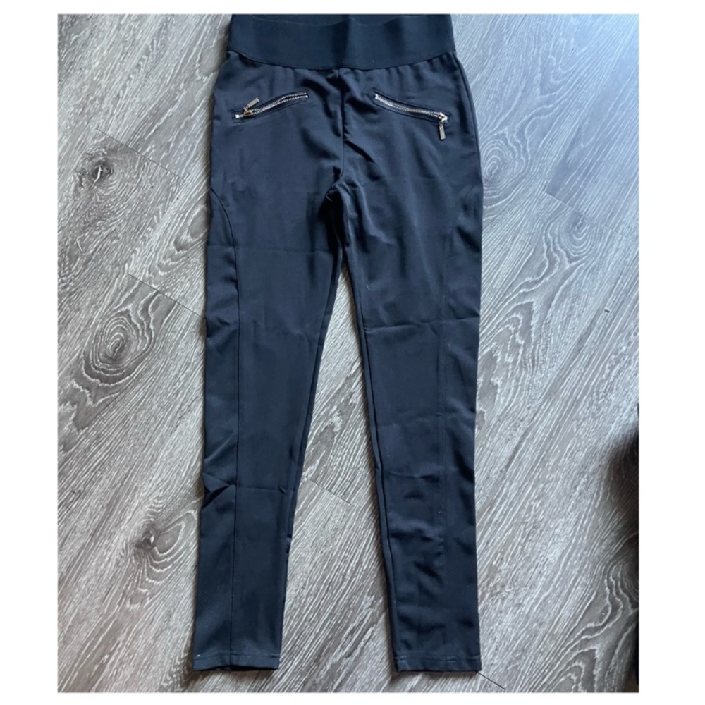 NWOT SUPER CUTE AND SEXY BLACK LEGGINGS! - Picture 2 of 7
